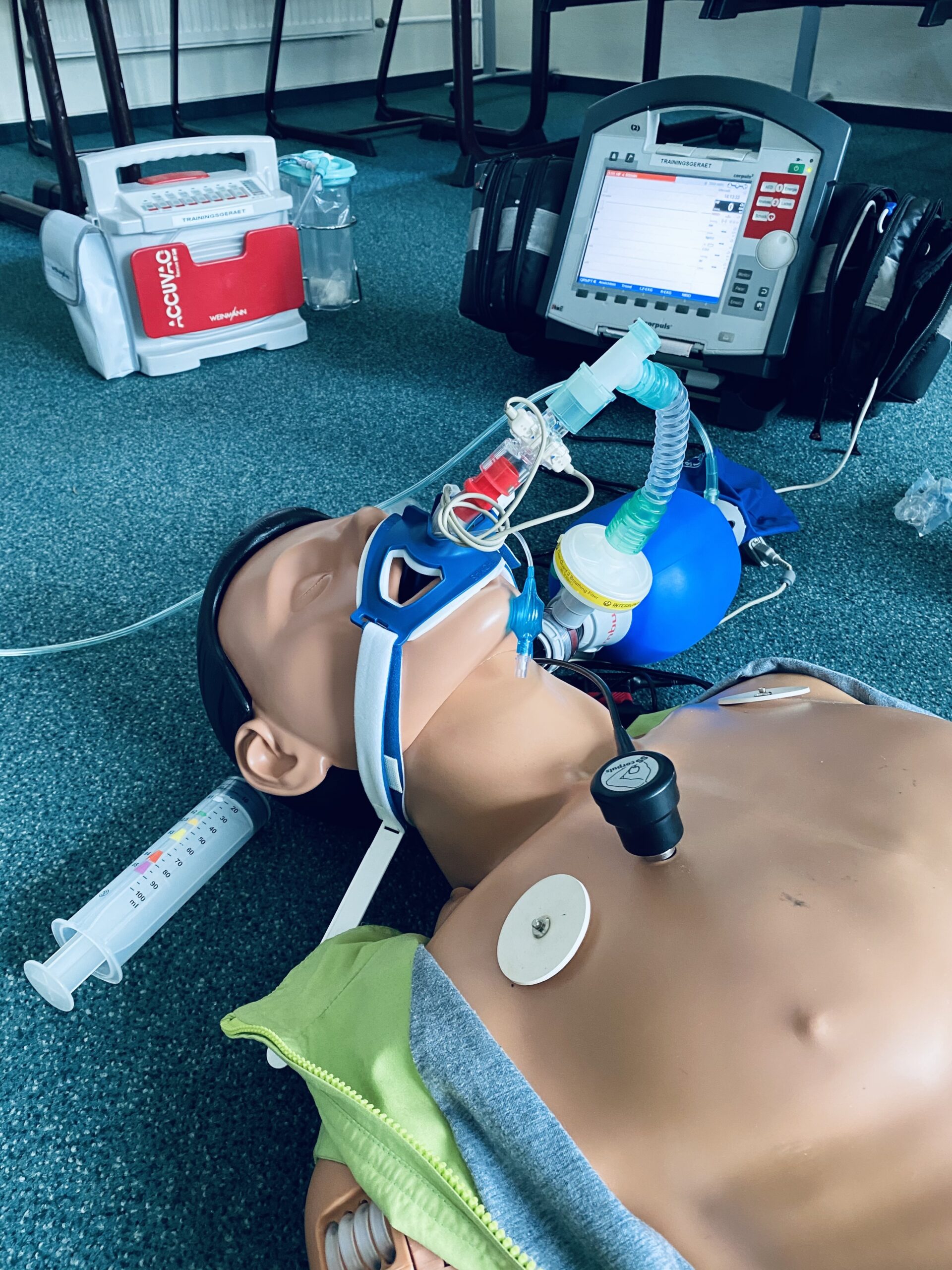 Setup Intubation am Unfallort mit Dummy